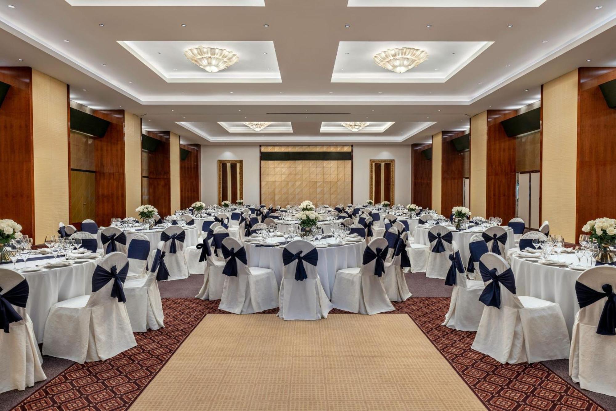 Le Meridien Al Aqah Beach Resort Extérieur photo The ballroom