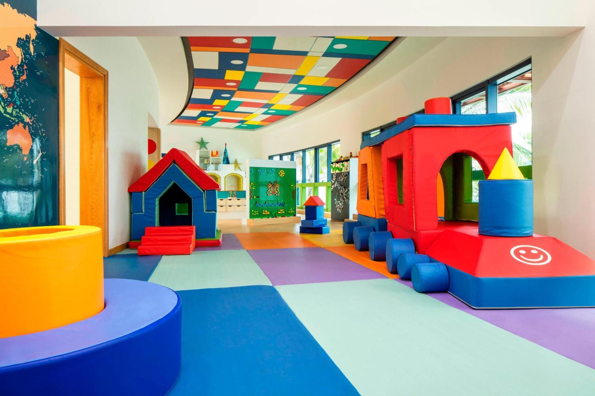 Le Meridien Al Aqah Beach Resort Extérieur photo The Children's Museum of Oakville