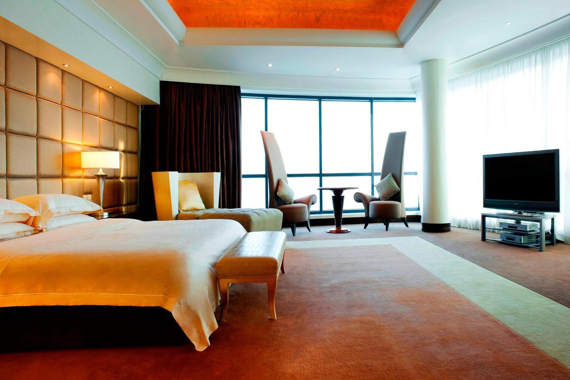 Le Meridien Al Aqah Beach Resort Extérieur photo A room at the hotel