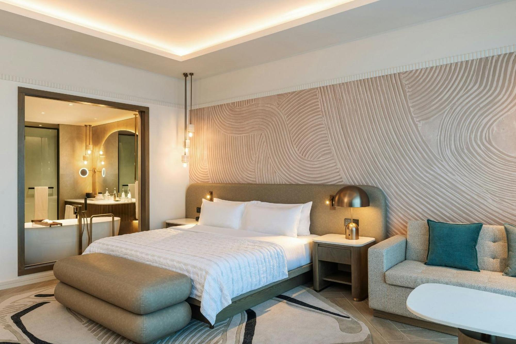 Le Meridien Al Aqah Beach Resort Extérieur photo Deluxe Room